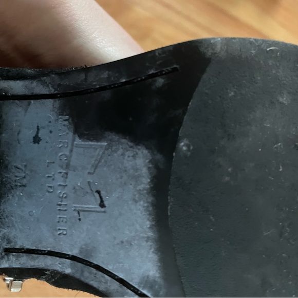 Marc Fisher ankle bootie - Picture 4 of 5